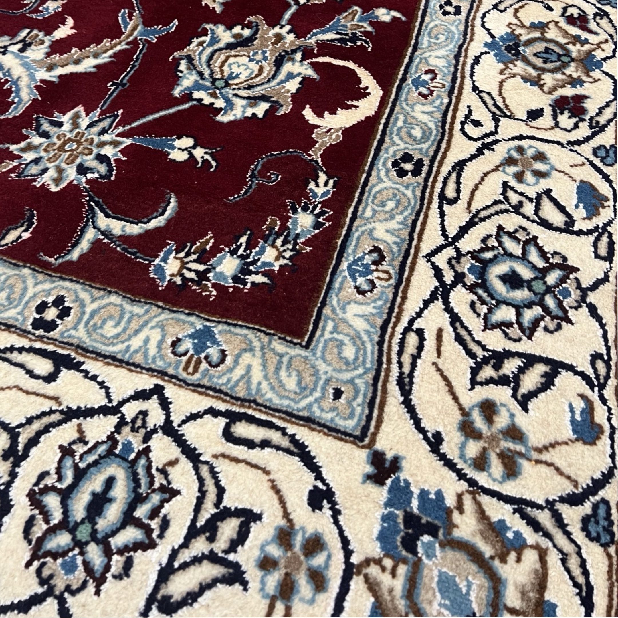 ラグ　Hand Woven LOGO Rug - small 300 x 200cm Hand Knotted Nain Nohla Rug – Aman Persian Rugs