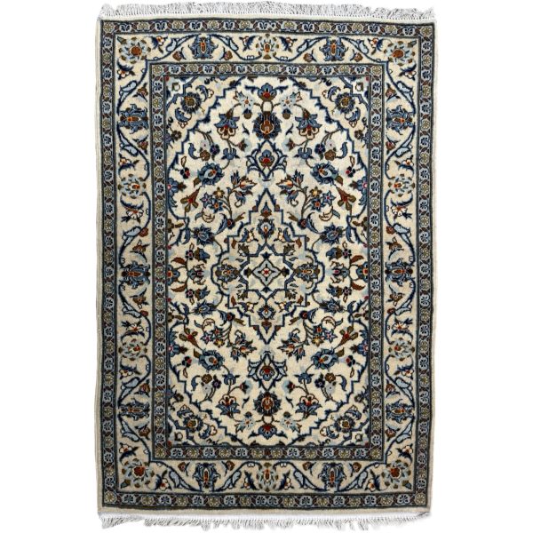151cm x 100cm Hand Knotted Persian Kashan Rug – Ivory Floral Medallion